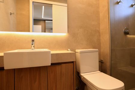 Apartamento para alugar com 71m², 2 quartos e 2 vagasBanheiro da Suíte 1