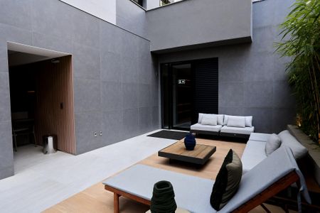 Apartamento para alugar com 71m², 2 quartos e 2 vagasÁrea comum - Piscina