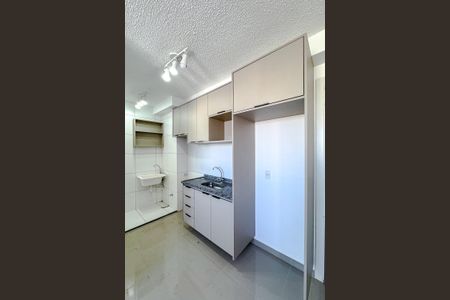 Apartamento para alugar com 36m², 2 quartos e sem vaga Apartamento para alugar com 36m², 2 quartos e sem vagaCozinha e Área de Serviço