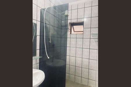 Banheiro de kitnet/studio para alugar com 1 quarto, 60m² em Balneario Maxland, Praia Grande