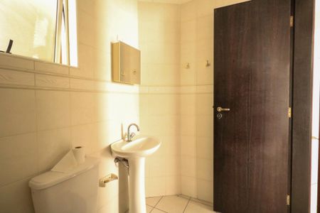 Apartamento à venda com 87m², 2 quartos e 1 vaga Apartamento à venda com 87m², 2 quartos e 1 vagaBanheiro