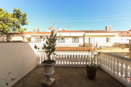 Casa à venda com 150m², 4 quartos e 2 vagas Casa à venda com 150m², 4 quartos e 2 vagasQuarto 1 - Varanda