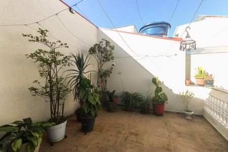Casa à venda com 150m², 4 quartos e 2 vagas Casa à venda com 150m², 4 quartos e 2 vagasChurrasqueira