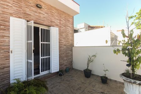 Casa à venda com 150m², 4 quartos e 2 vagas Casa à venda com 150m², 4 quartos e 2 vagasQuarto 1 - Varanda