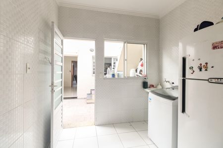 Casa à venda com 150m², 4 quartos e 2 vagas Casa à venda com 150m², 4 quartos e 2 vagasÁrea de Serviço