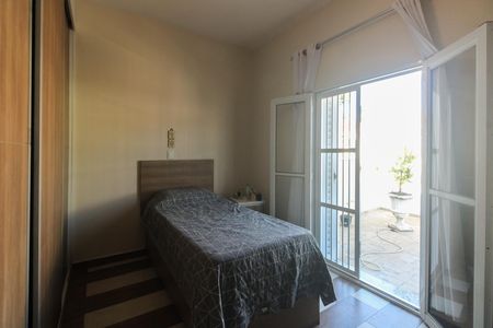 Casa à venda com 150m², 4 quartos e 2 vagas Casa à venda com 150m², 4 quartos e 2 vagasQuarto 1