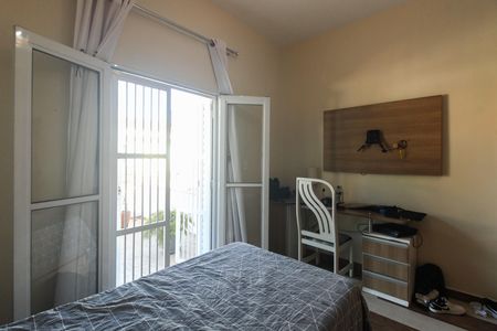 Casa à venda com 150m², 4 quartos e 2 vagas Casa à venda com 150m², 4 quartos e 2 vagasQuarto 1