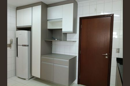 Apartamento à venda com 86m², 3 quartos e 6 vagas