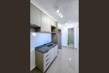 Apartamento para alugar com 36m², 2 quartos e sem vaga Apartamento para alugar com 36m², 2 quartos e sem vagaCozinha e Área de Serviço