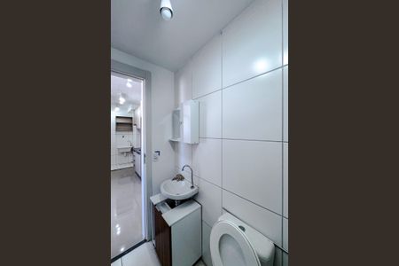 Apartamento para alugar com 36m², 2 quartos e sem vaga Apartamento para alugar com 36m², 2 quartos e sem vagaBanheiro