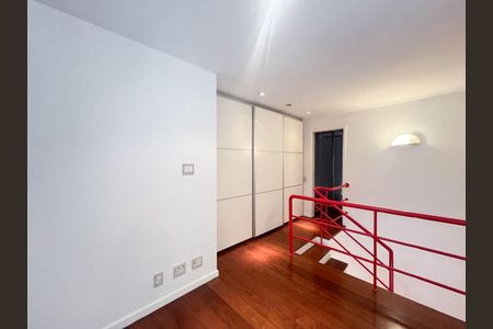 Apartamento à venda com 169m², 3 quartos e 3 vagas
