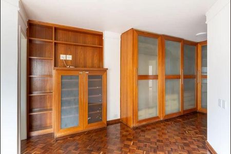 Apartamento à venda com 204m², 3 quartos e 3 vagas