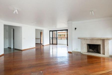 Apartamento à venda com 204m², 3 quartos e 3 vagas