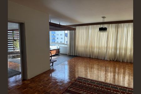 Apartamento à venda com 4 quartos, 350m² em Jardim Paulista, São Paulo