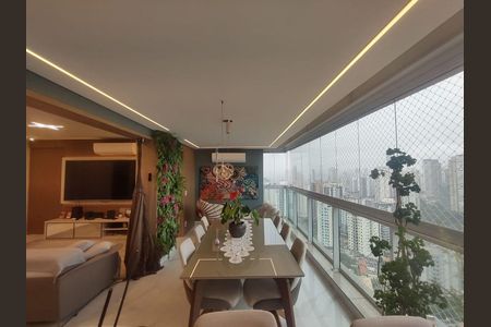Apartamento à venda com 3 quartos, 165m² em Vila Regente Feijó, São Paulo