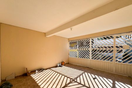 Casa para alugar com 225m², 4 quartos e 2 vagasGaragem