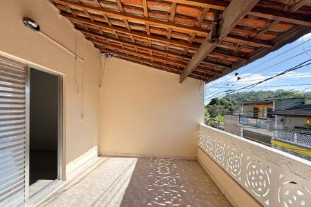 Casa para alugar com 225m², 4 quartos e 2 vagasSacada - Suíte 