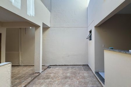 Casa para alugar com 225m², 4 quartos e 2 vagasQuintal 