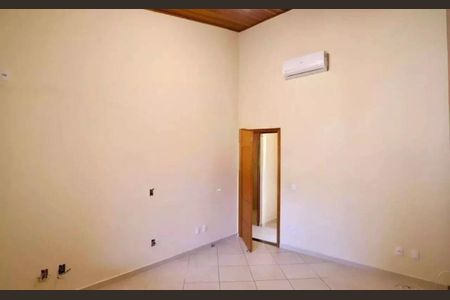 Casa para alugar com 3 quartos, 420m² em Vila Bertioga, São Paulo