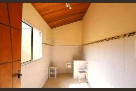 Casa para alugar com 3 quartos, 420m² em Vila Bertioga, São Paulo