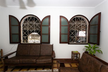 Casa para alugar com 139m², 3 quartos e 2 vagas Casa para alugar com 139m², 3 quartos e 2 vagasSala