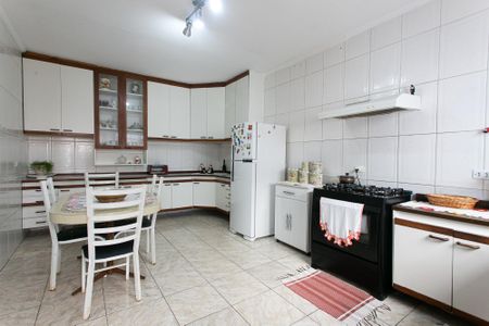 Casa para alugar com 139m², 3 quartos e 2 vagas Casa para alugar com 139m², 3 quartos e 2 vagasCozinha