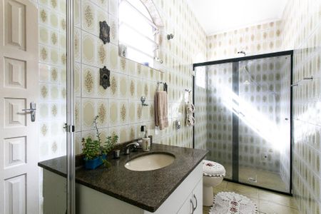 Casa para alugar com 139m², 3 quartos e 2 vagas Casa para alugar com 139m², 3 quartos e 2 vagasBanheiro Social