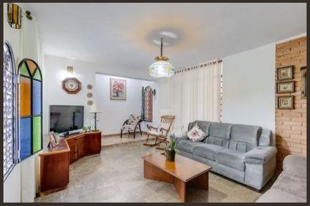 Casa à venda com 3 quartos, 129m² em Vila Elvira, São Paulo