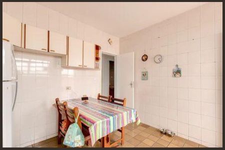 Casa à venda com 3 quartos, 129m² em Vila Elvira, São Paulo