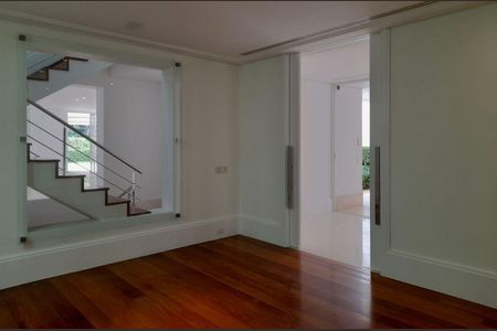 Casa à venda com 4 quartos, 970m² em Cidade Jardim, São Paulo