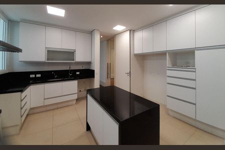 Casa à venda com 4 quartos, 970m² em Cidade Jardim, São Paulo