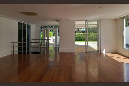 Casa à venda com 4 quartos, 970m² em Cidade Jardim, São Paulo