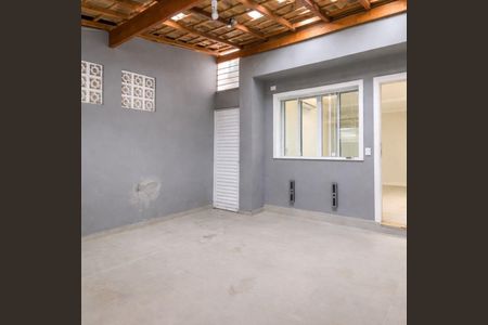 Casa à venda com 100m², 2 quartos e 1 vaga