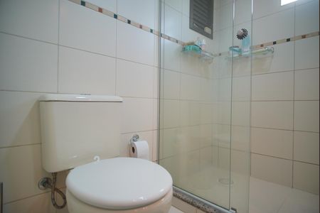 Banheiro da Suíte de apartamento à venda com 2 quartos, 77m² em Bela Vista, Porto Alegre