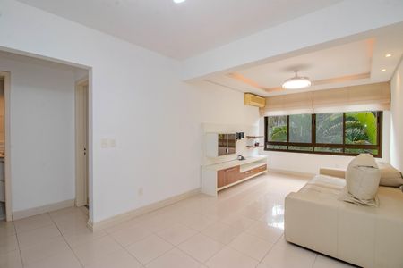 Apartamento à venda com 2 quartos, 77m² em Bela Vista, Porto Alegre