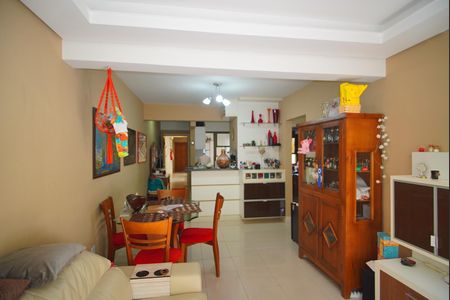 Sala de apartamento à venda com 2 quartos, 77m² em Bela Vista, Porto Alegre