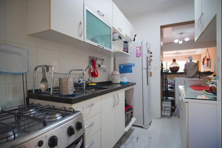 Apartamento à venda com 77m², 2 quartos e 1 vagaCozinha Integrada