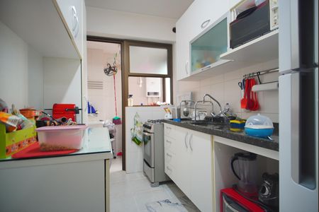Apartamento à venda com 77m², 2 quartos e 1 vagaCozinha Integrada