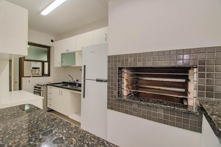 Cozinha e Área de Serviço de apartamento à venda com 2 quartos, 77m² em Bela Vista, Porto Alegre