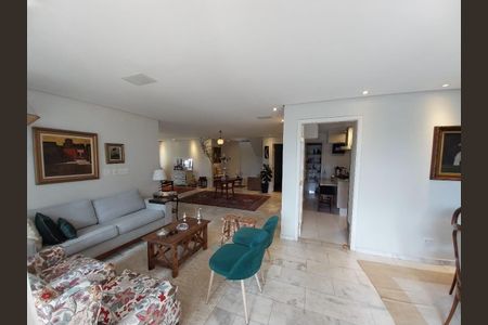 Casa para alugar com 398m², 5 quartos e 3 vagas
