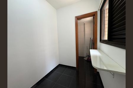 Apartamento para alugar com 3 quartos, 163m² em Jardim da Saúde, São Paulo