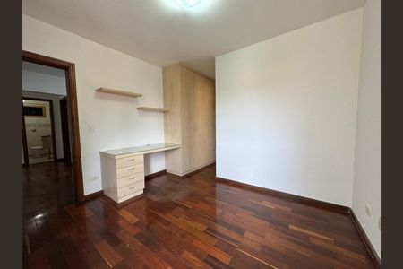 Apartamento para alugar com 3 quartos, 163m² em Jardim da Saúde, São Paulo