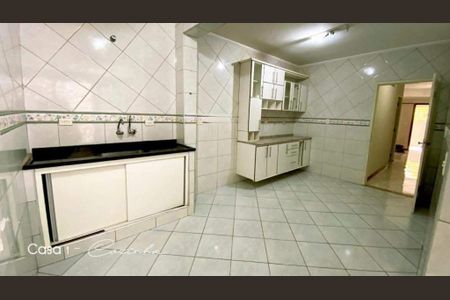 Casa à venda com 380m², 5 quartos e 3 vagas