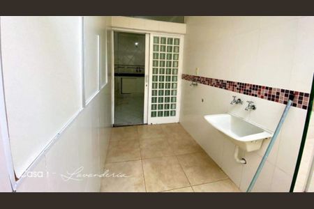 Casa à venda com 380m², 5 quartos e 3 vagas