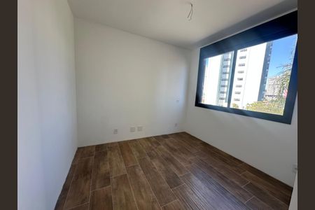 Casa à venda com 2 quartos, 135m² em Vila Alexandria, São Paulo