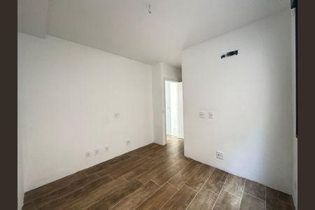 Casa à venda com 2 quartos, 135m² em Vila Alexandria, São Paulo