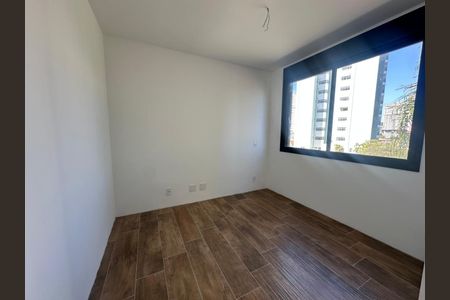 Casa à venda com 2 quartos, 135m² em Vila Alexandria, São Paulo