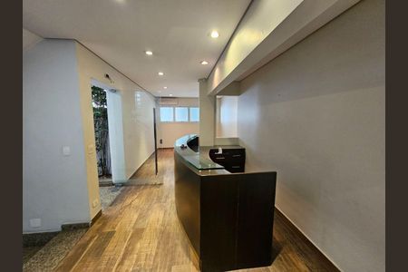 Casa à venda com 6 quartos, 367m² em Vila Mariana, São Paulo