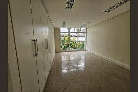 Casa à venda com 6 quartos, 367m² em Vila Mariana, São Paulo