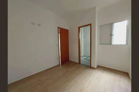 Casa à venda com 3 quartos, 75m² em Vila Guilhermina, São Paulo